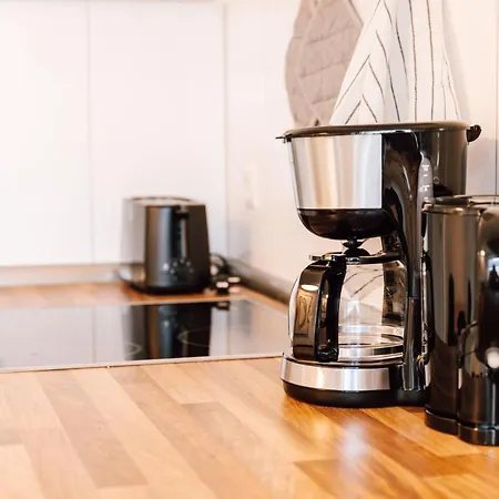 Alles Neu: 1-zi Zentral Am Exerzierpl. 24h-checkin *