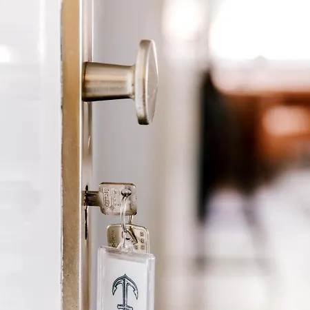 Apartamento Alles Neu: 1-zi Zentral Am Exerzierpl. 24h-checkin *